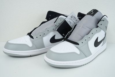 Nike Air Jordan 1 Mid "Light Smoke Grey/White/Black"