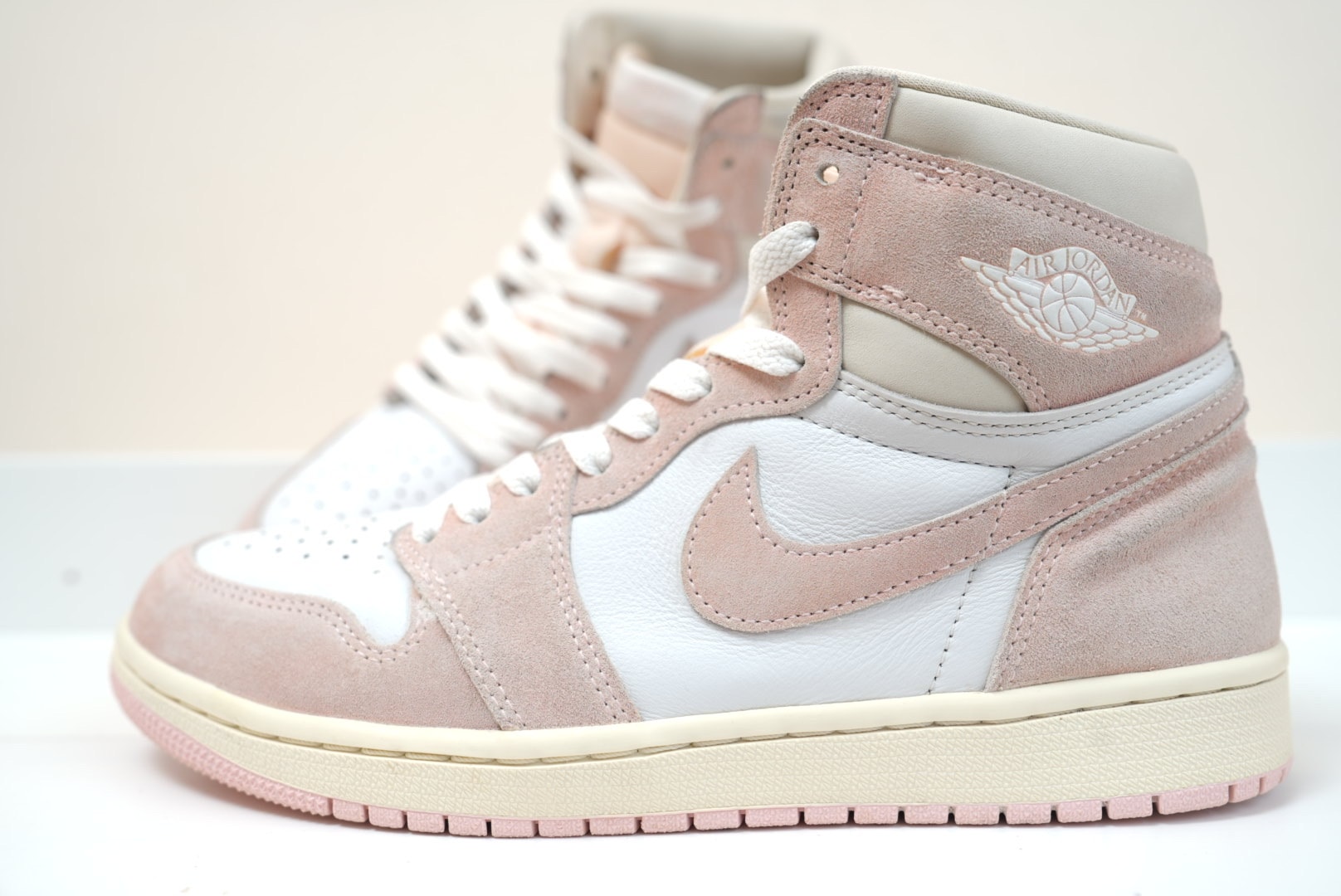 Nike Women's Air Jordan 1 Retro High OG "Washed Pink"