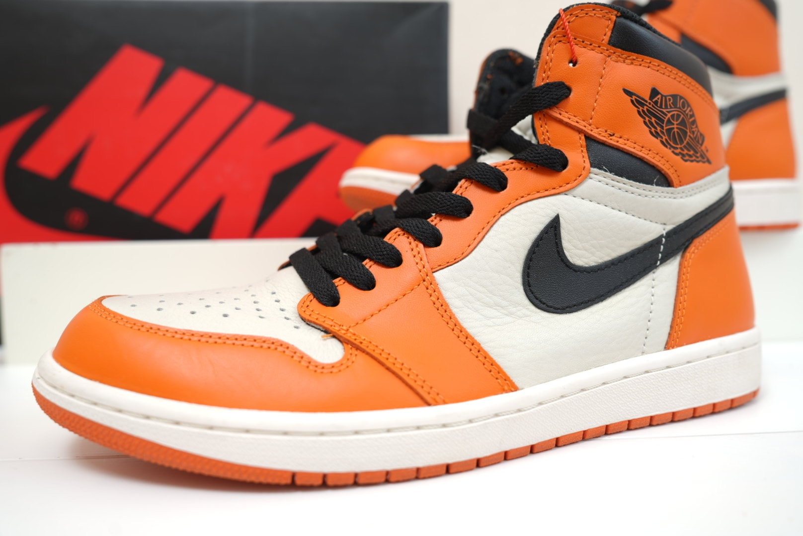 Nike Air Jordan 1 Retro High "Reverse Shattered Backboard"