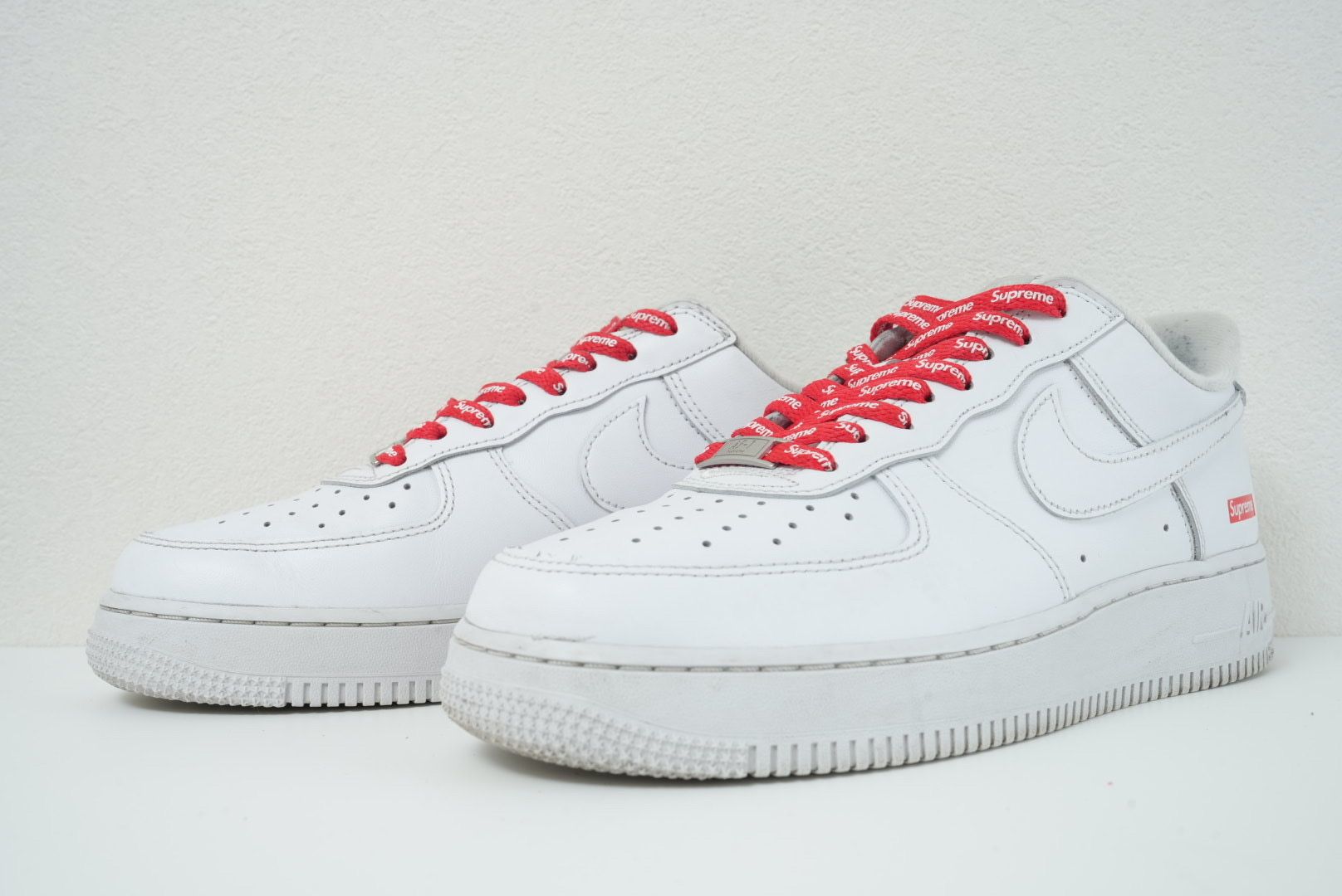 Supreme × Nike Air Force 1 Low "White"