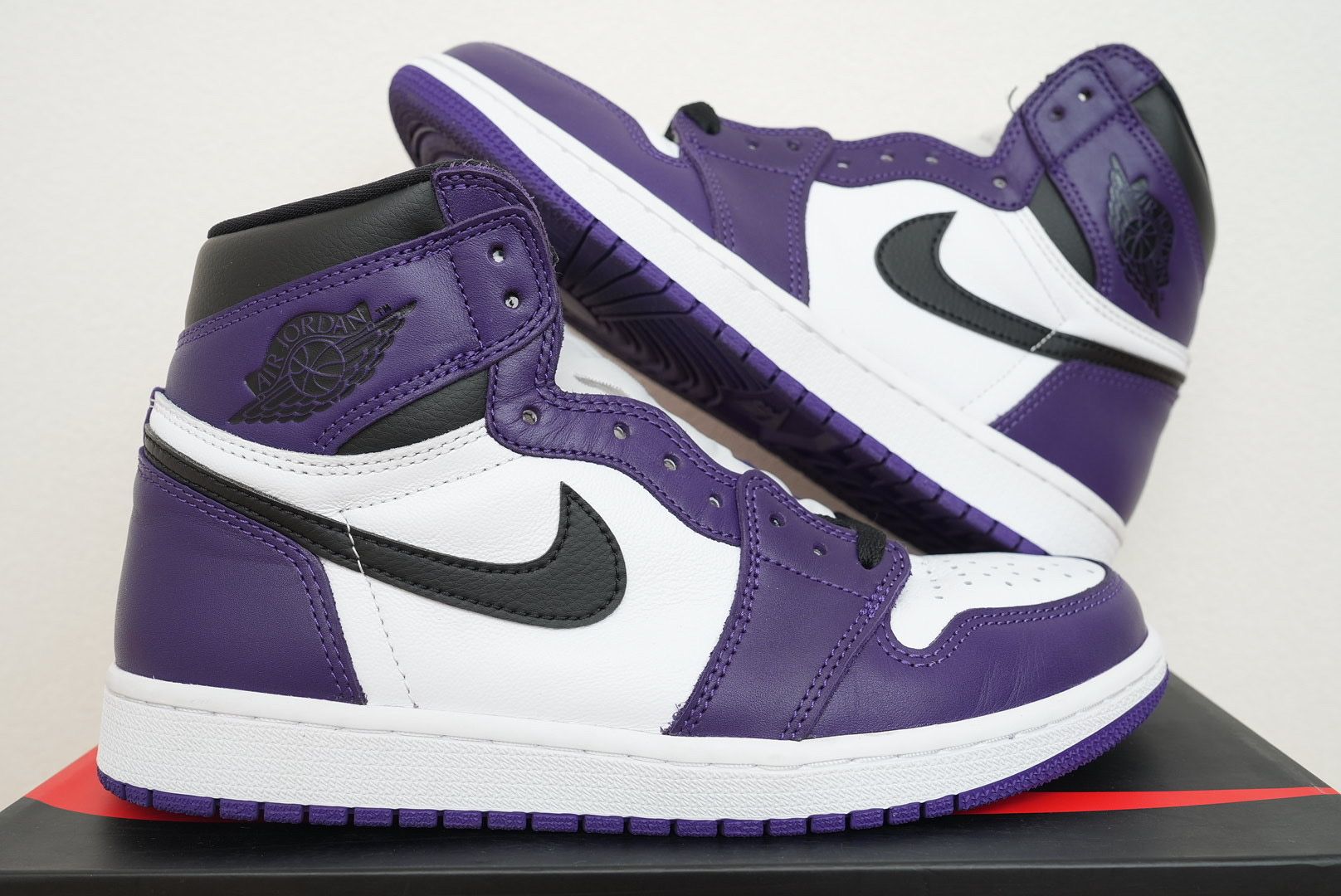 Nike Air Jordan 1 Retro High OG "Court Purple White/Black" (2020)   