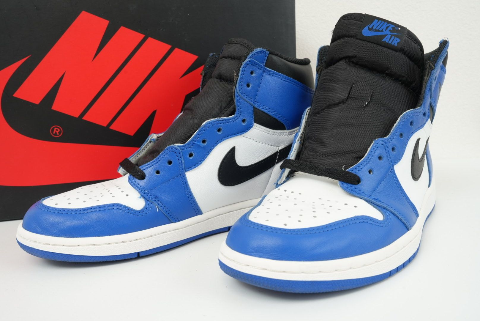Nike Air Jordan 1 Retro High OG "Game Royal"