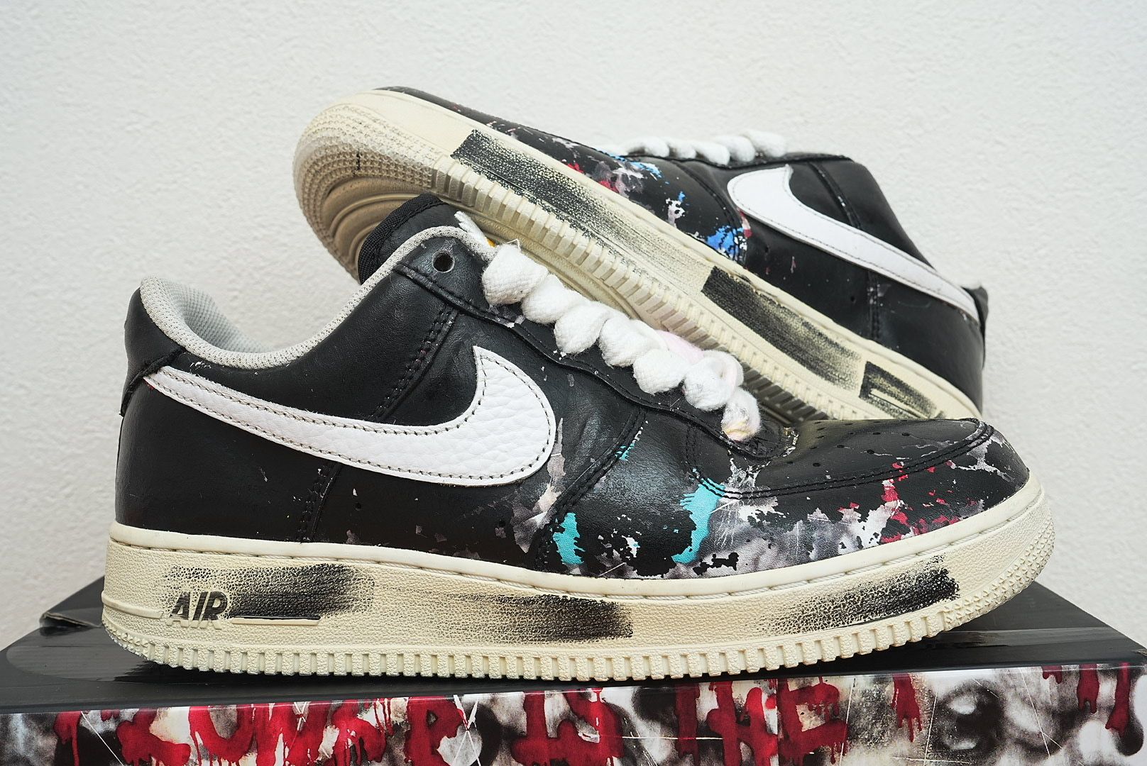 PEACEMINUSONE × Nike Air Force 1 Low Para Noise "Black" / G-DRAGON