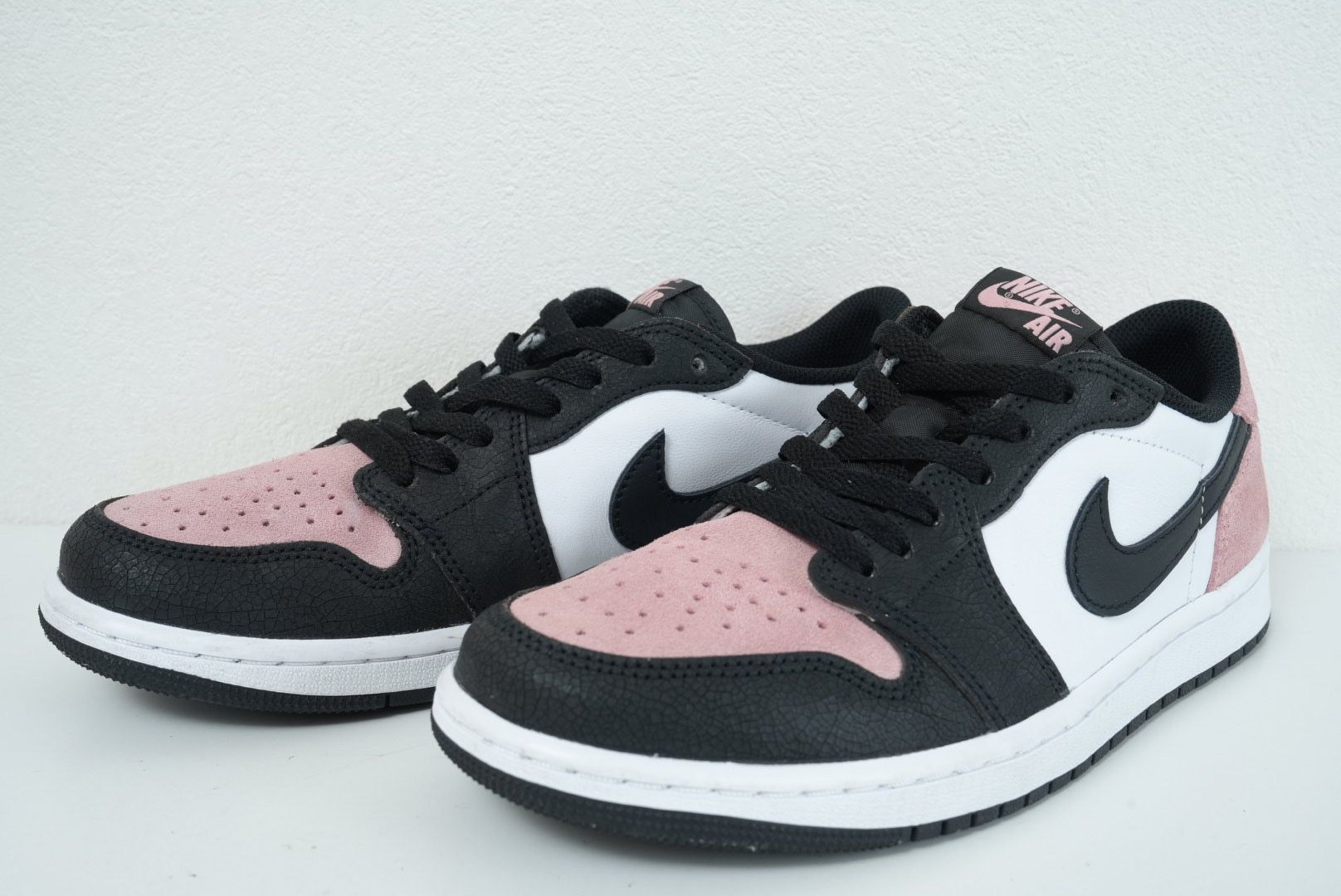 Nike Air Jordan 1 Low OG "Bleached Coral"