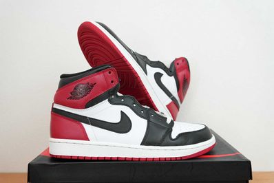 Nike Air Jordan 1 Retro High OG "Black Toe" (2013)