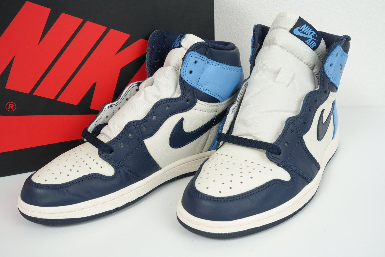 Nike Air Jordan 1 Retro High OG "Obsidian/University Blue"