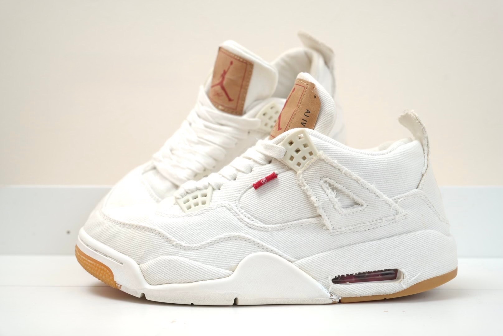 LEVI'S × Nike Air Jordan 4 "White Denim" (LEVI'S Tab)