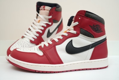 Nike Air Jordan 1 High OG "Lost & Found/Chicago"
