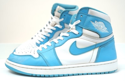 Nike Air Jordan 1 Retro High "UNC"
