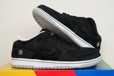 MEDICOM TOY × Nike SB Dunk Low OG QS "BE@RBRICK"
