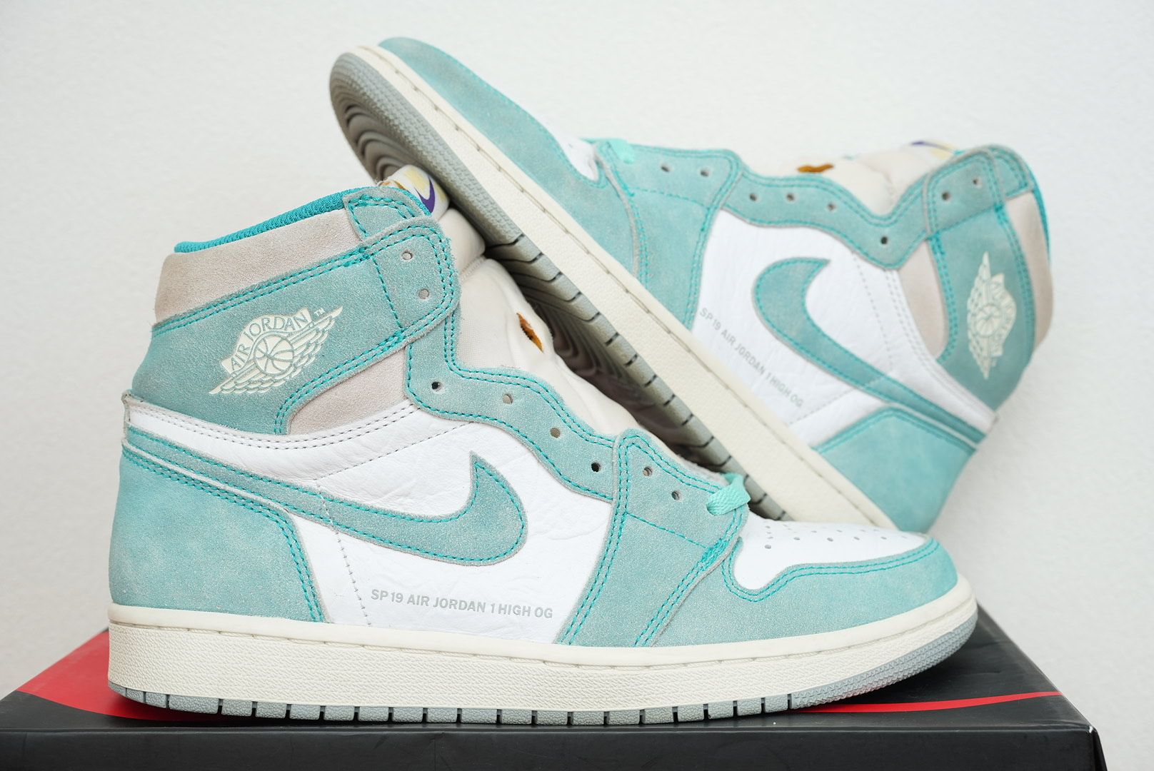 Nike Air Jordan 1 Retro High OG "Turbo Green"