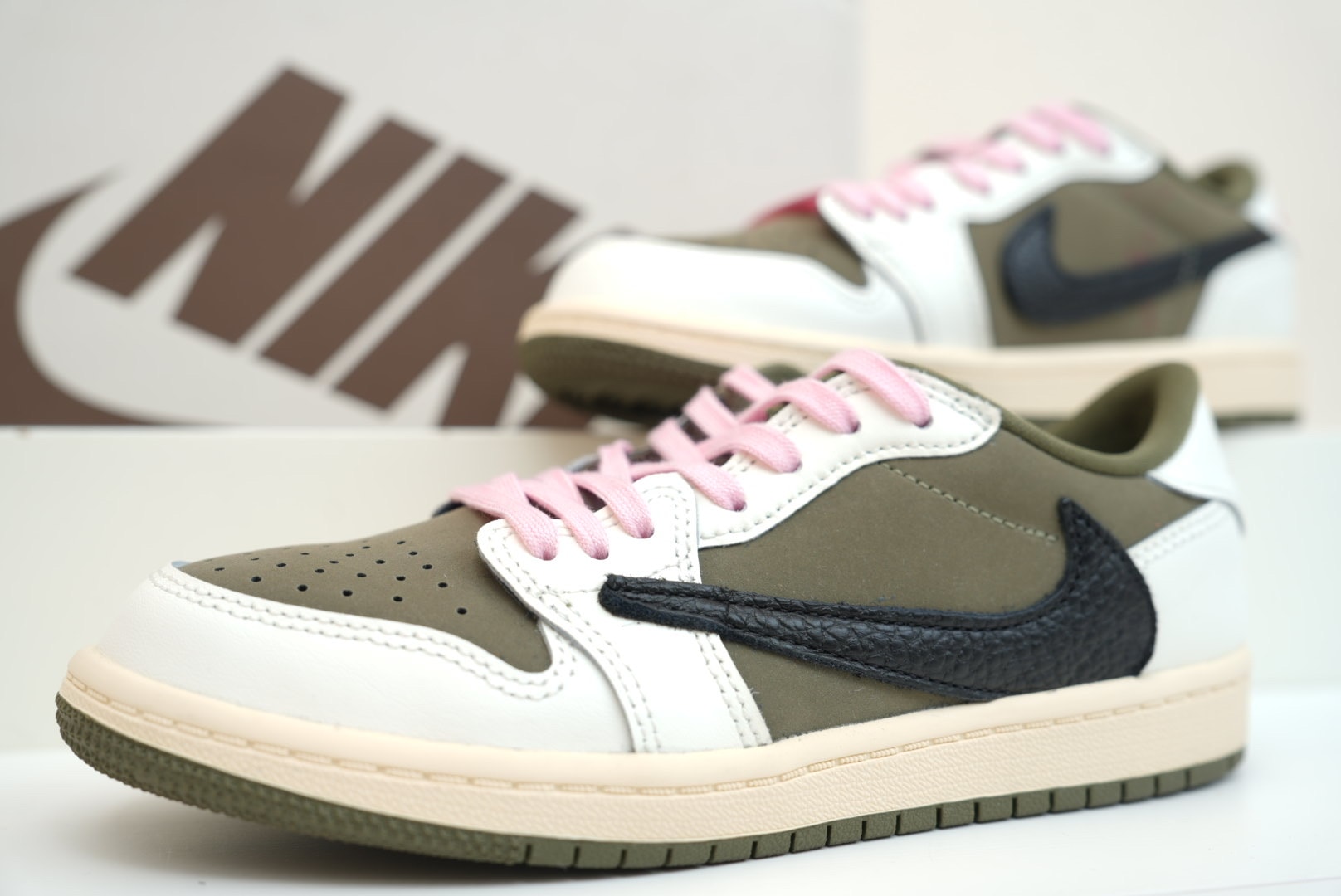 Travis Scott × Nike PS Air Jordan 1 Low OG SP "Reverse Olive"