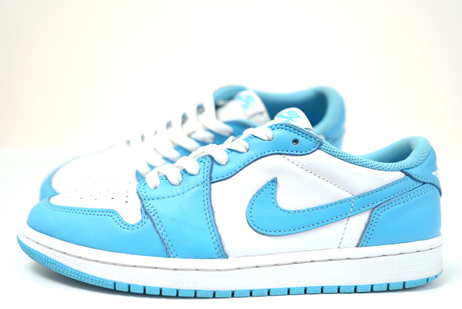Nike SB Air Jordan 1 Low "UNC"
