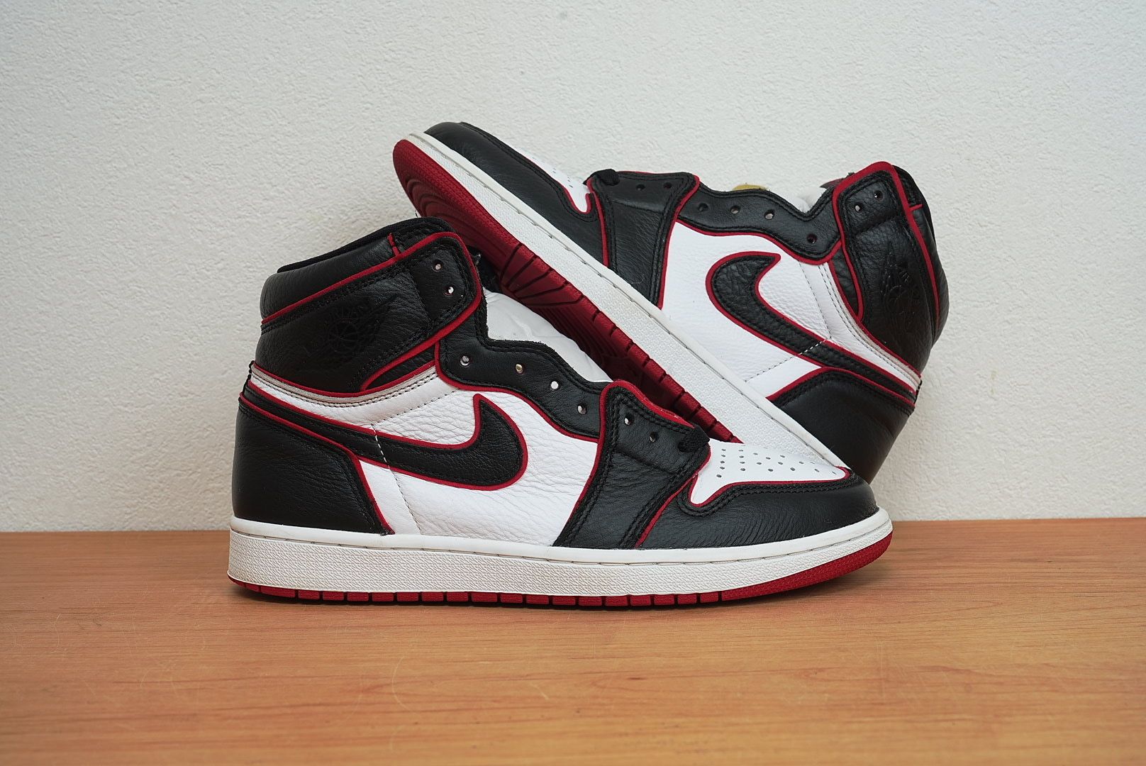 Nike Air Jordan 1 Retro High OG "Blood Line"   