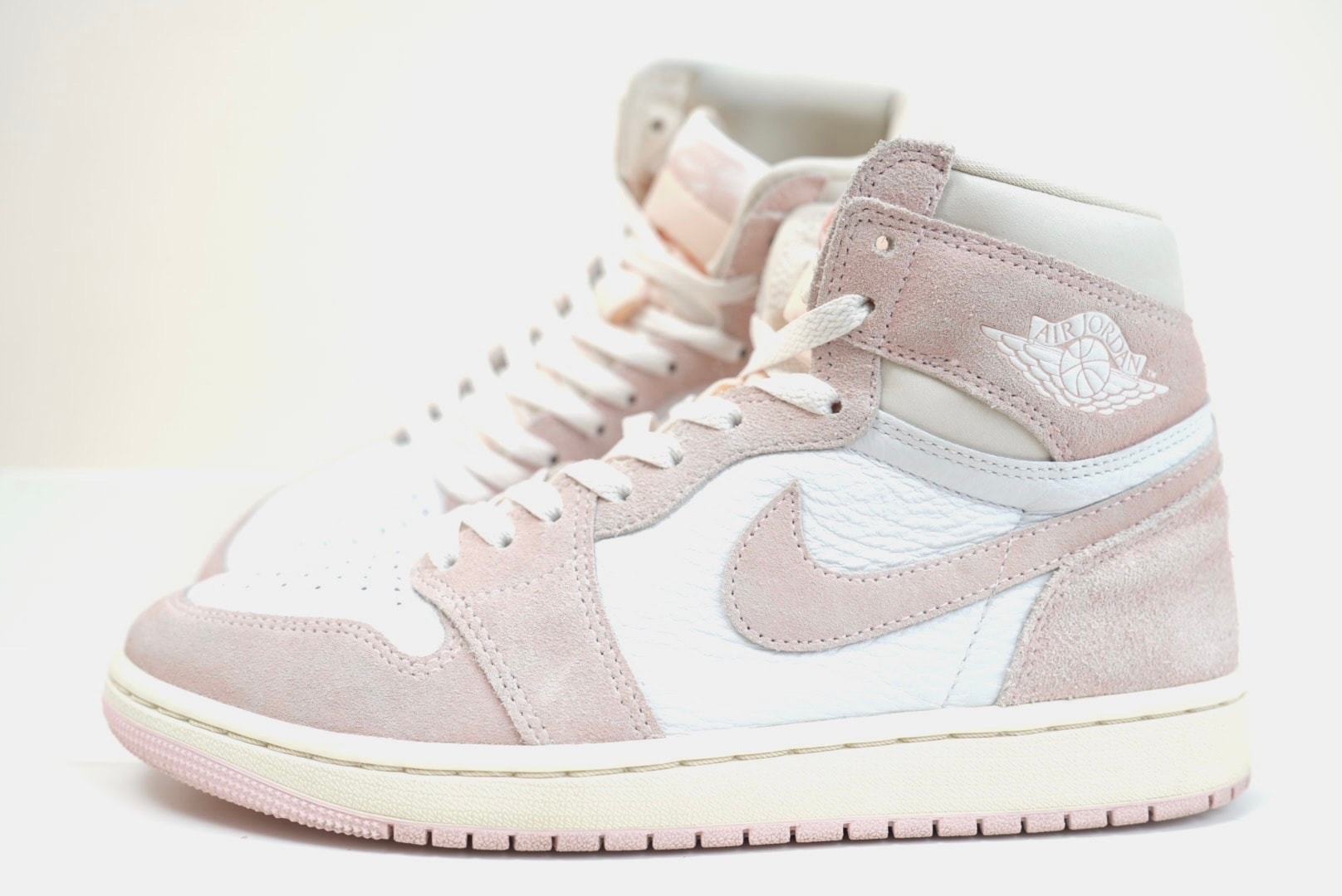 Nike Women's Air Jordan 1 Retro High OG "Washed Pink"