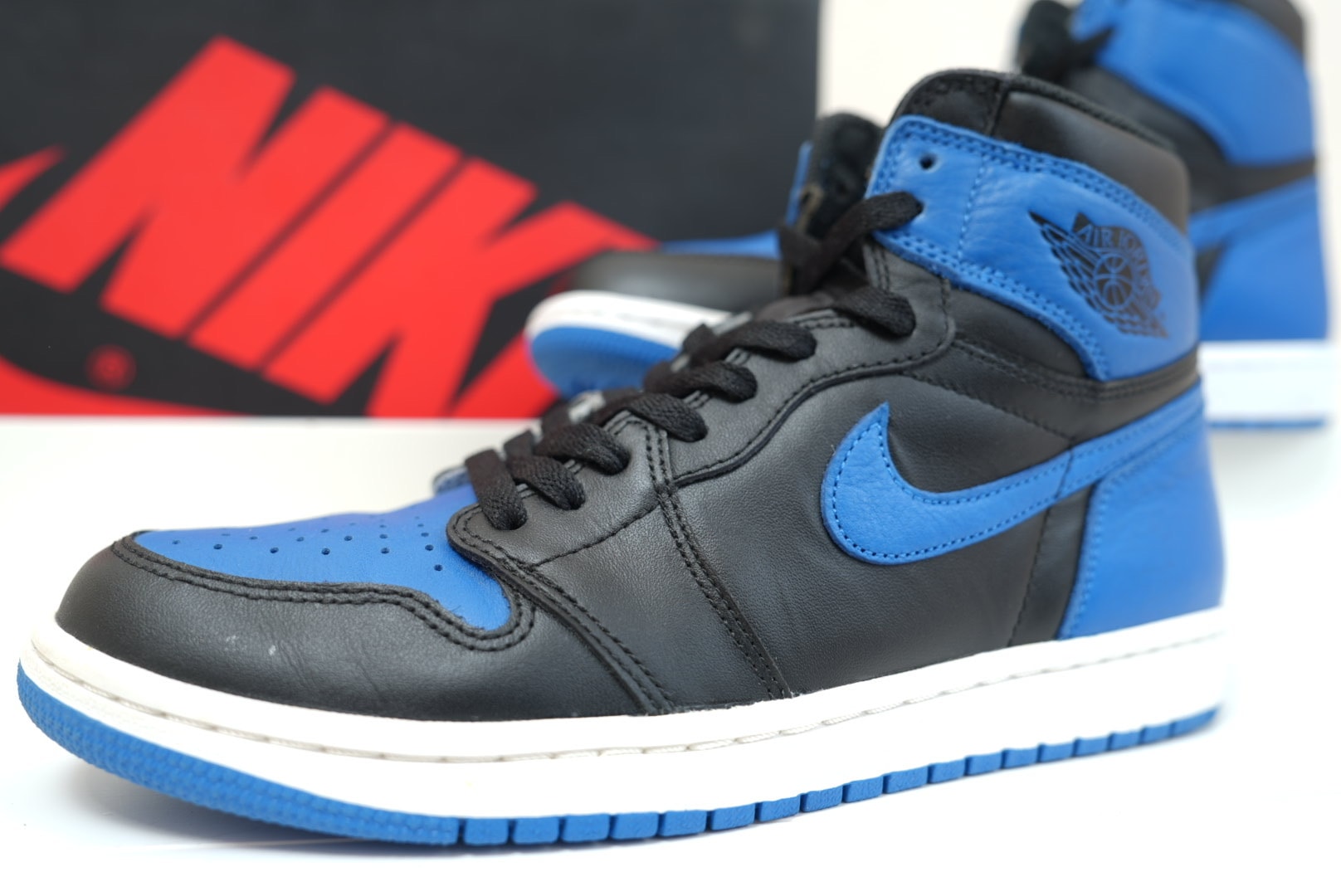 Nike Air Jordan 1 Retro High OG "Royal" (2017)