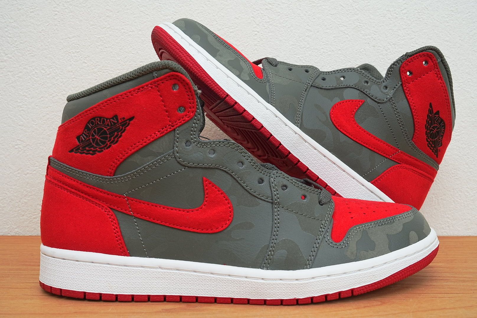 Nike Air Jordan 1 Retro High "Camo 3M Bred"