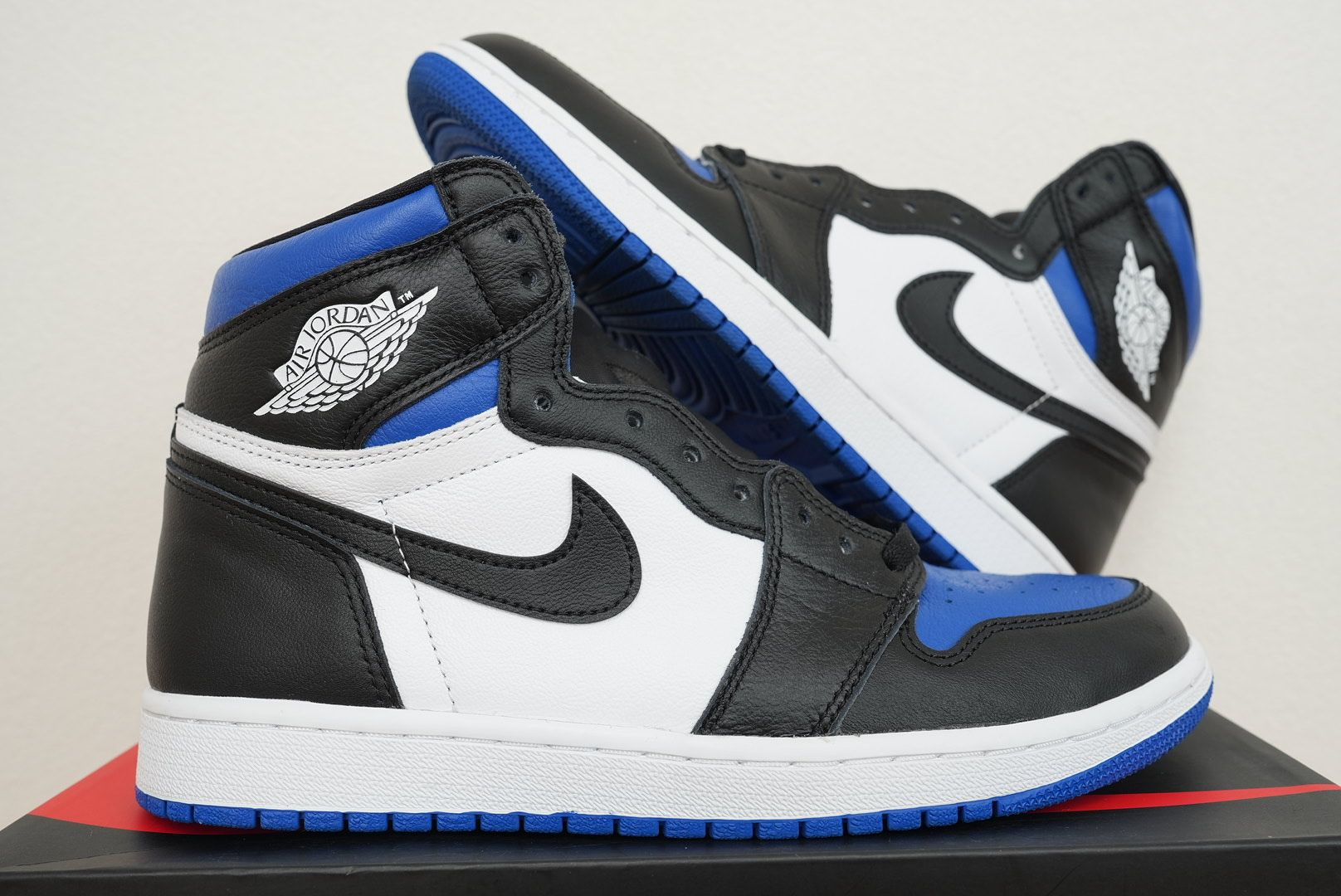 Nike Air Jordan 1 Retro High OG "Royal Toe"(2020)