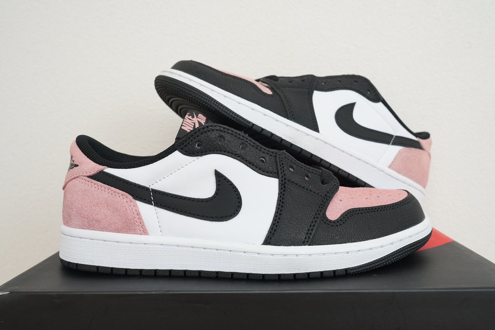 Nike Air Jordan 1 Low OG "Bleached Coral"