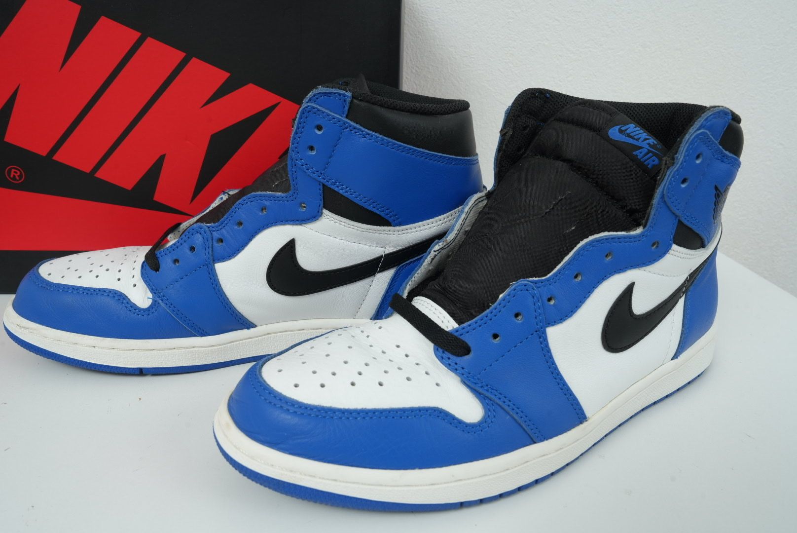 Nike Air Jordan 1 Retro High OG "Game Royal" 