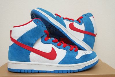 Nike SB Dunk High "Doraemon"