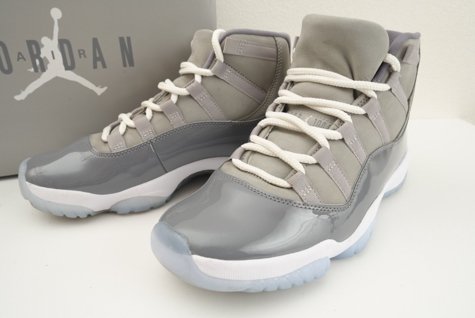 Nike Air Jordan 11 Retro "Cool Grey"