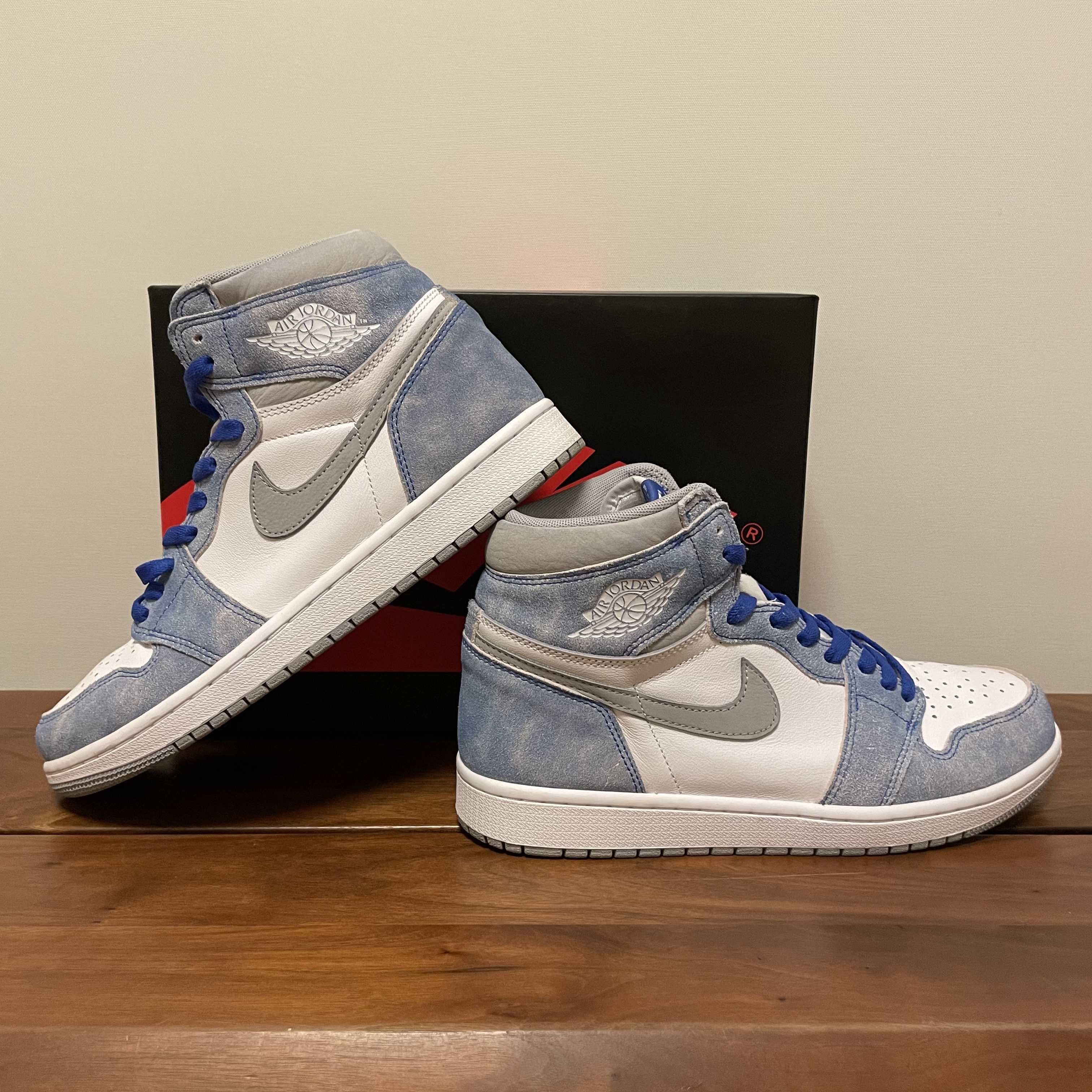 Nike Air Jordan 1 High OG "Hyper Royal"