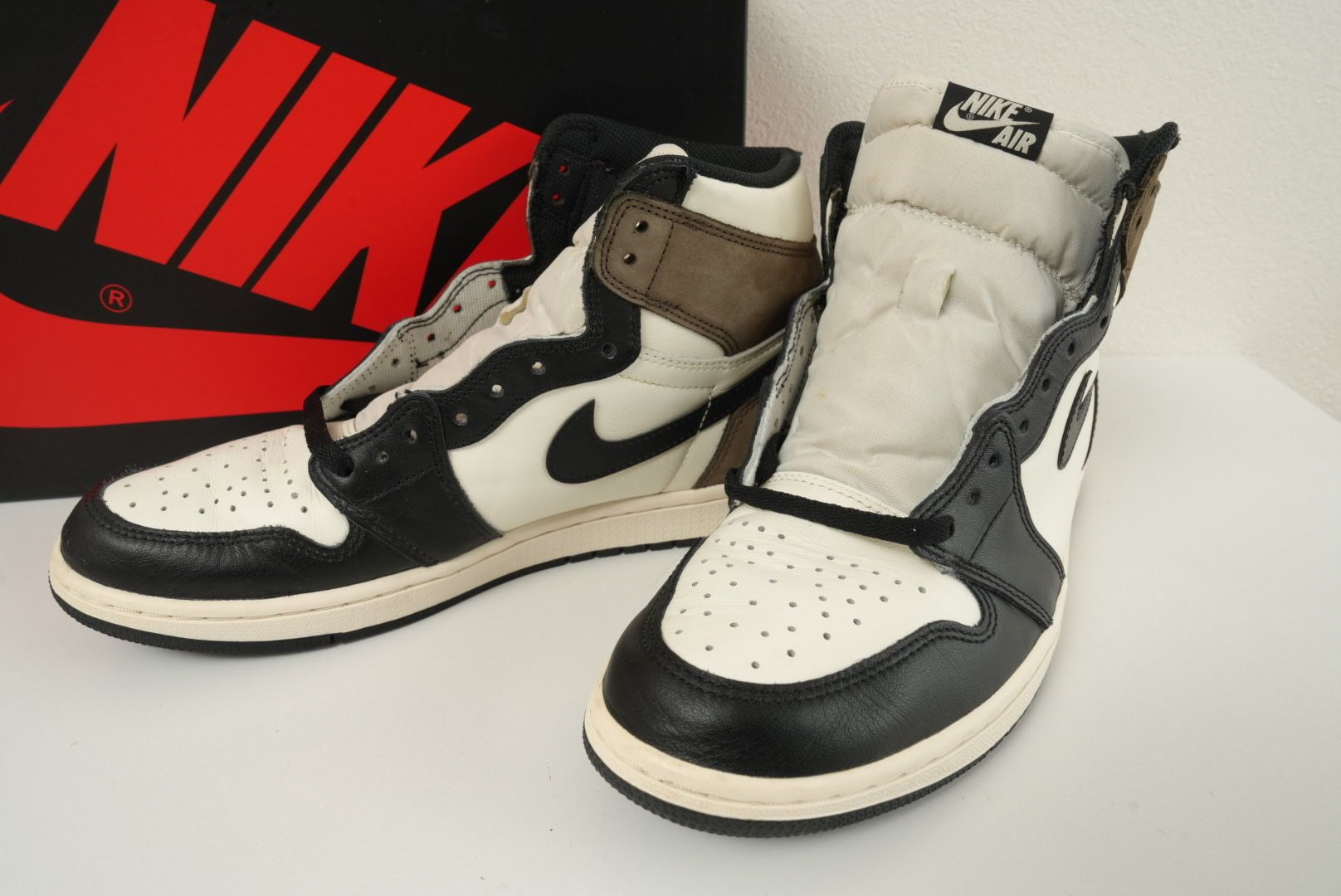 Nike Air Jordan 1 High OG "Sail/Dark Mocha/Black"