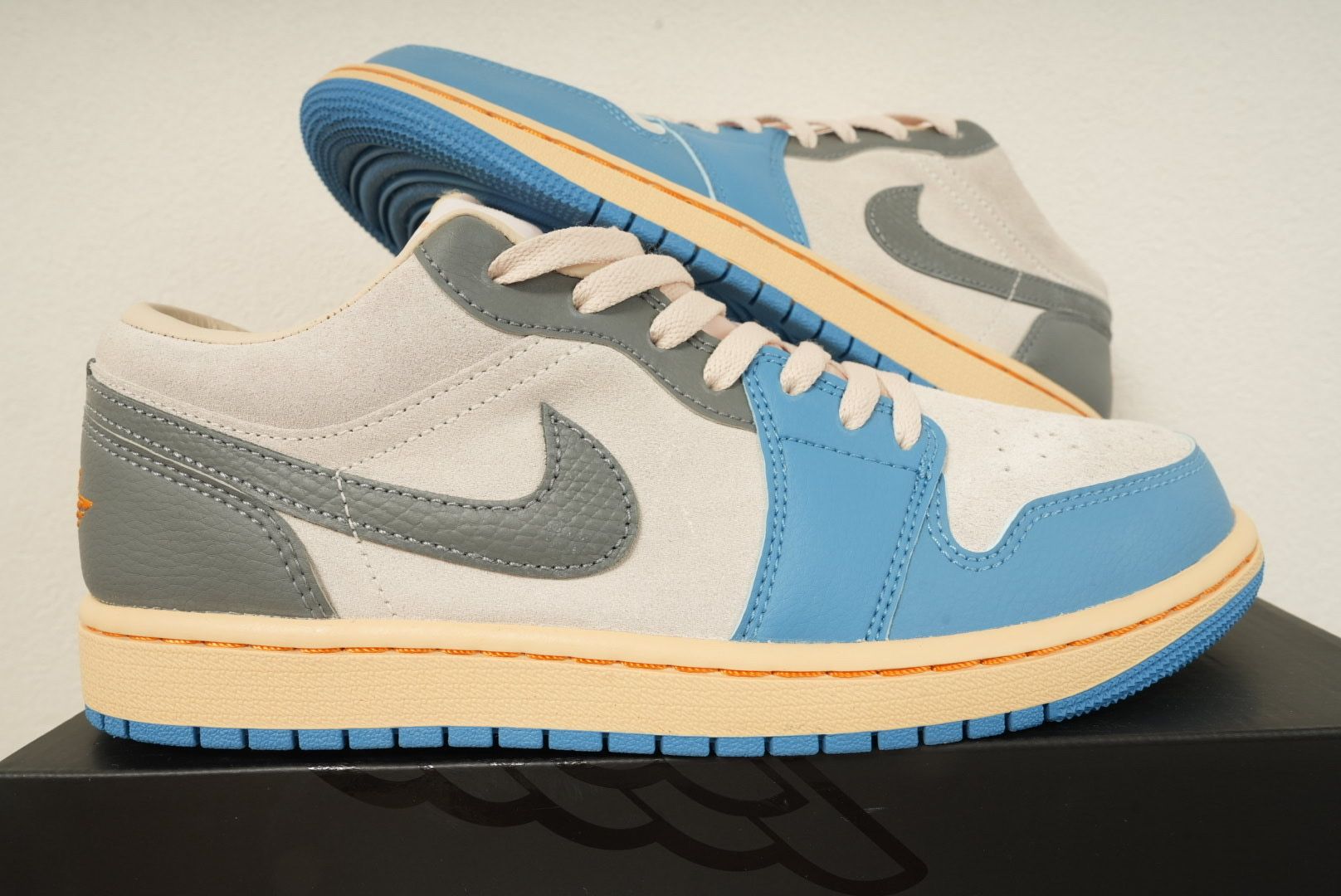 Nike Air Jordan 1 Low "Tokyo 96"