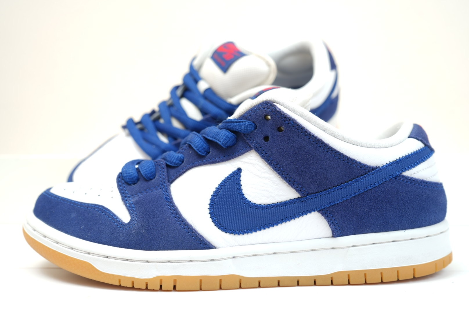 Nike SB Dunk Low "Los Angeles Dodgers/Deep Royal Blue"
