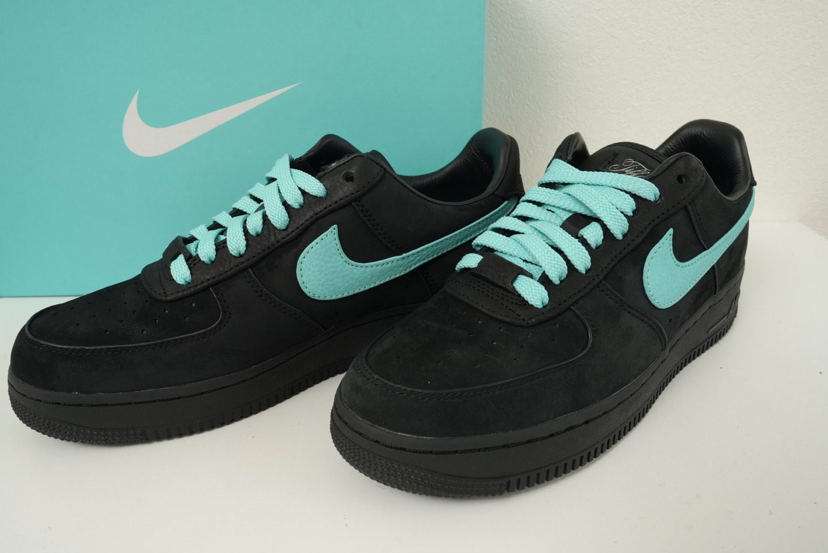 Tiffany & Co. × Nike Air Force 1 Low "1837"