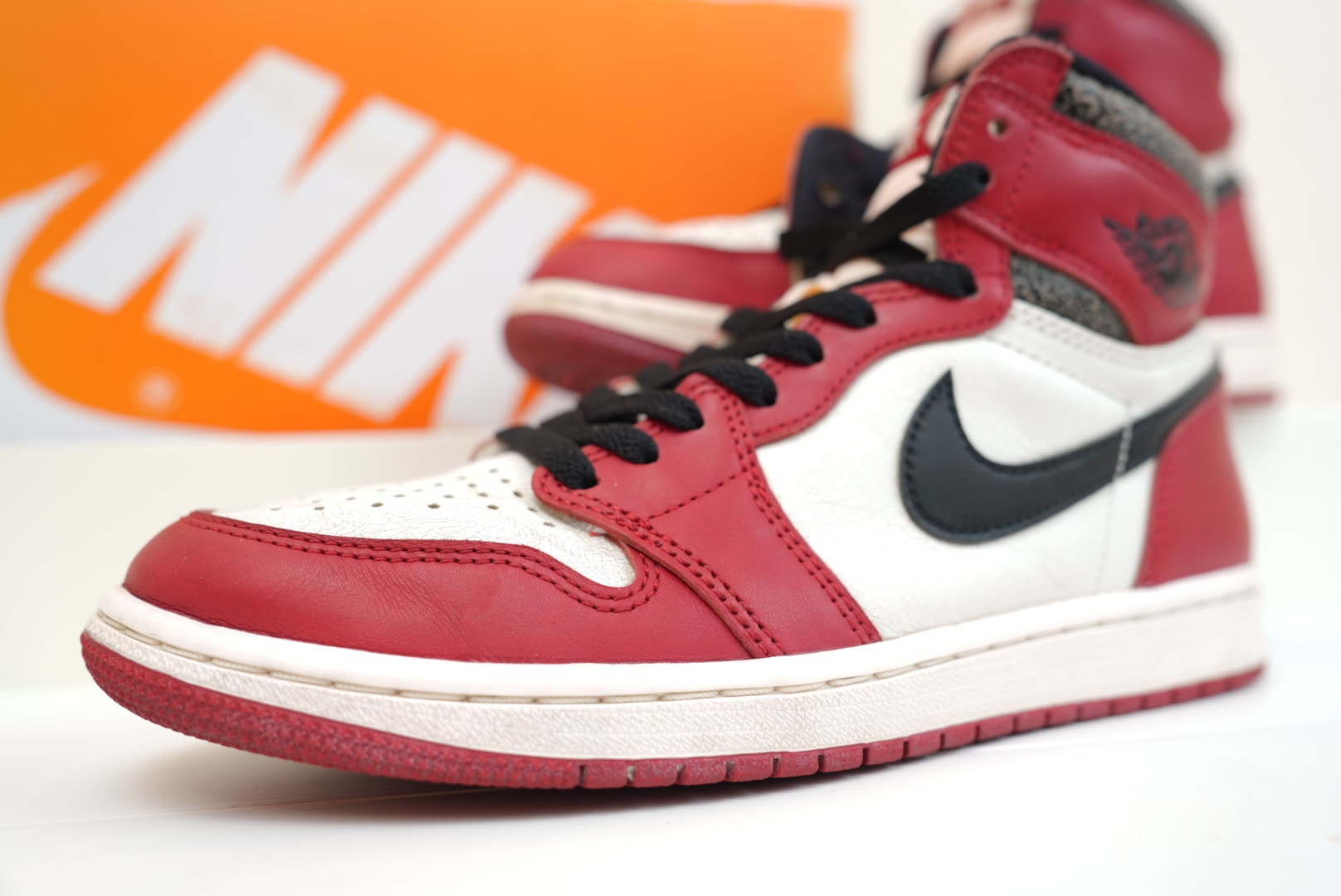 Nike Air Jordan 1 High OG "Lost & Found/Chicago"