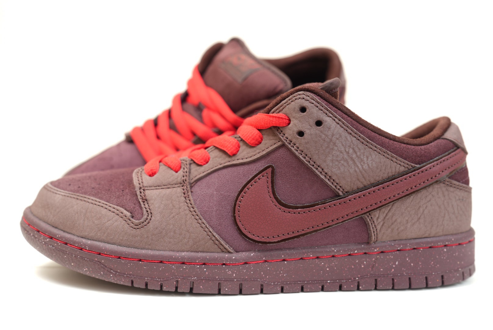 Nike SB Dunk Low PRM City of Love "Burgundy"
