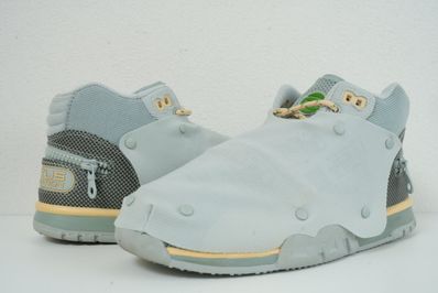 Travis Scott × Nike Air Trainer 1 SP "Grey Haze and Dusty Sage"