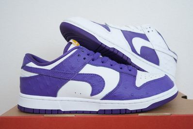 Nike Women's Dunk Low "Made You Look"