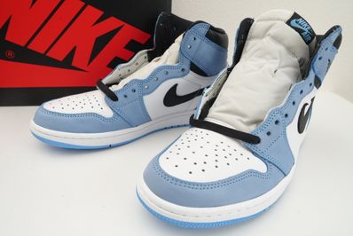 Nike Air Jordan 1 High OG "University Blue"