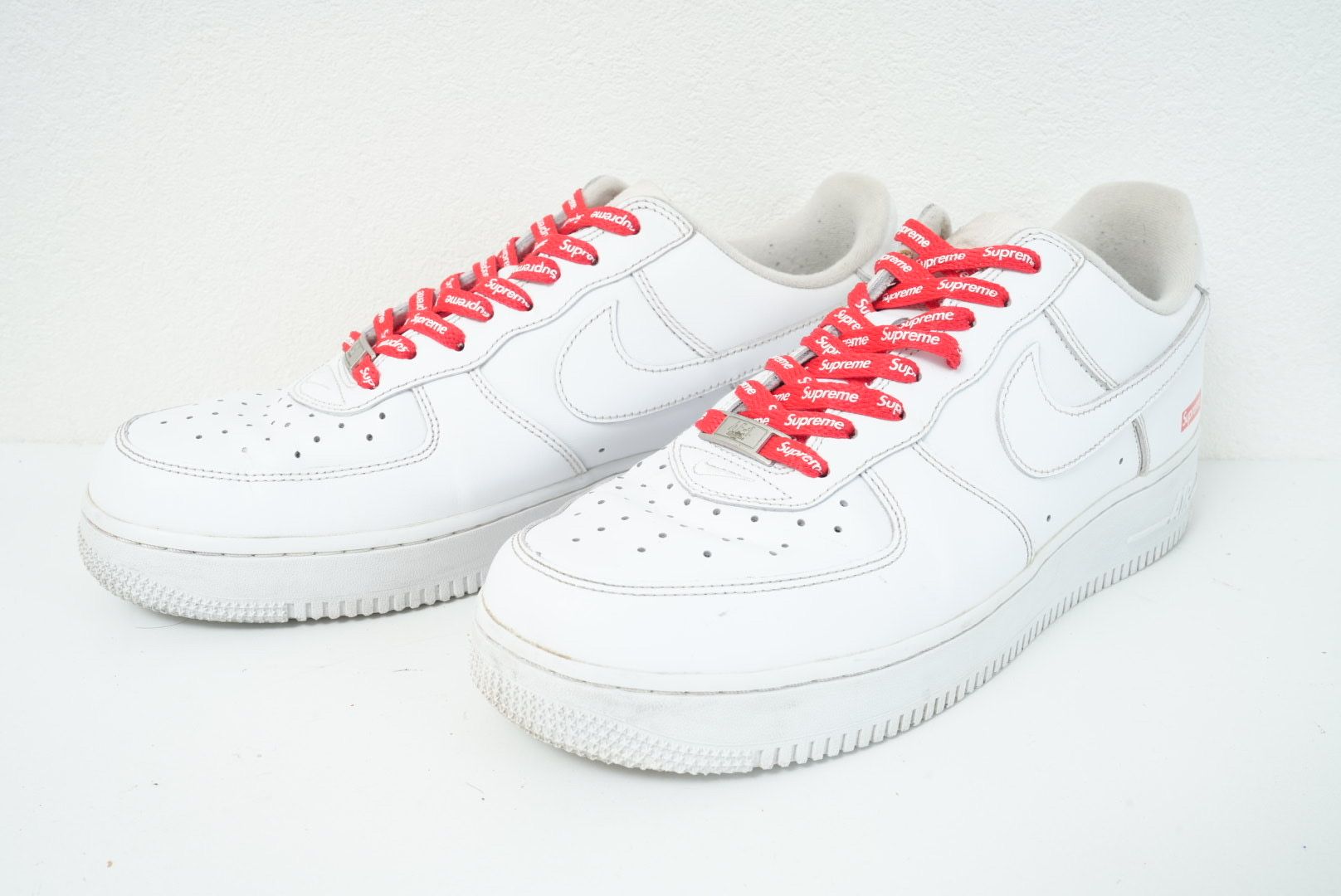 Supreme × Nike Air Force 1 Low "White"