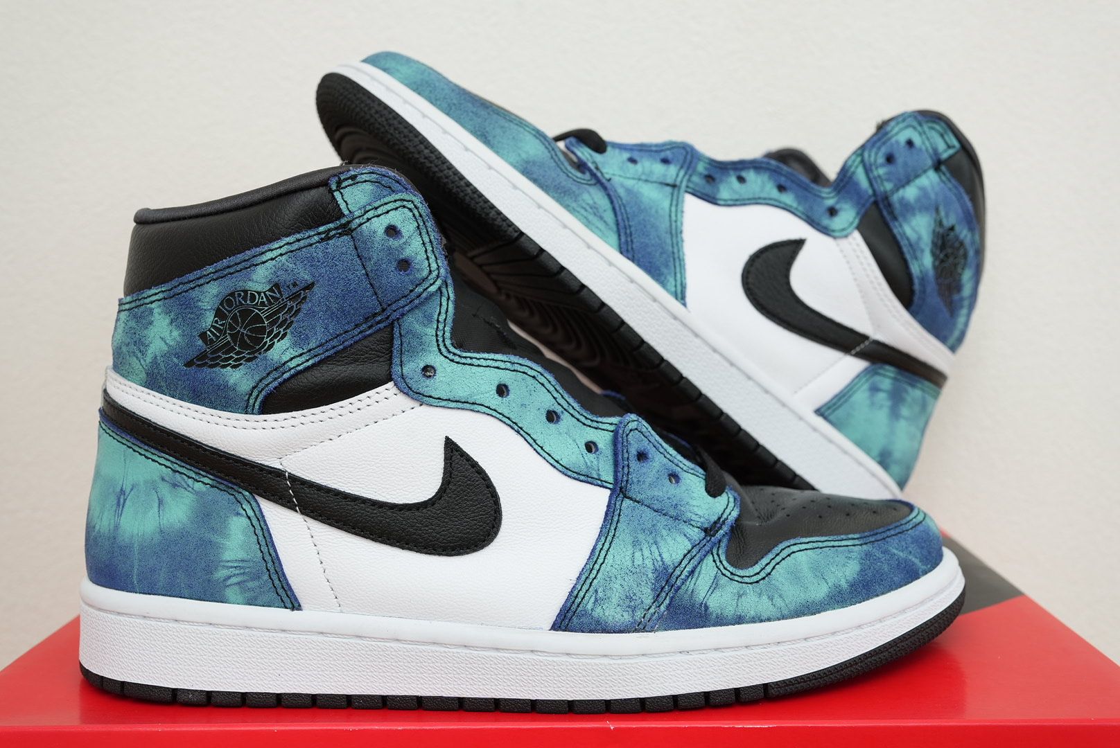 Nike Women's Air Jordan 1 High OG "Tie-Dye"