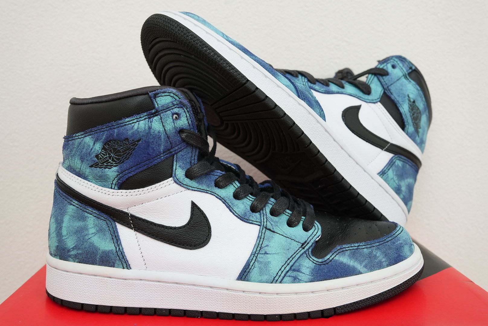 Nike Women's Air Jordan 1 High OG "Tie-Dye"