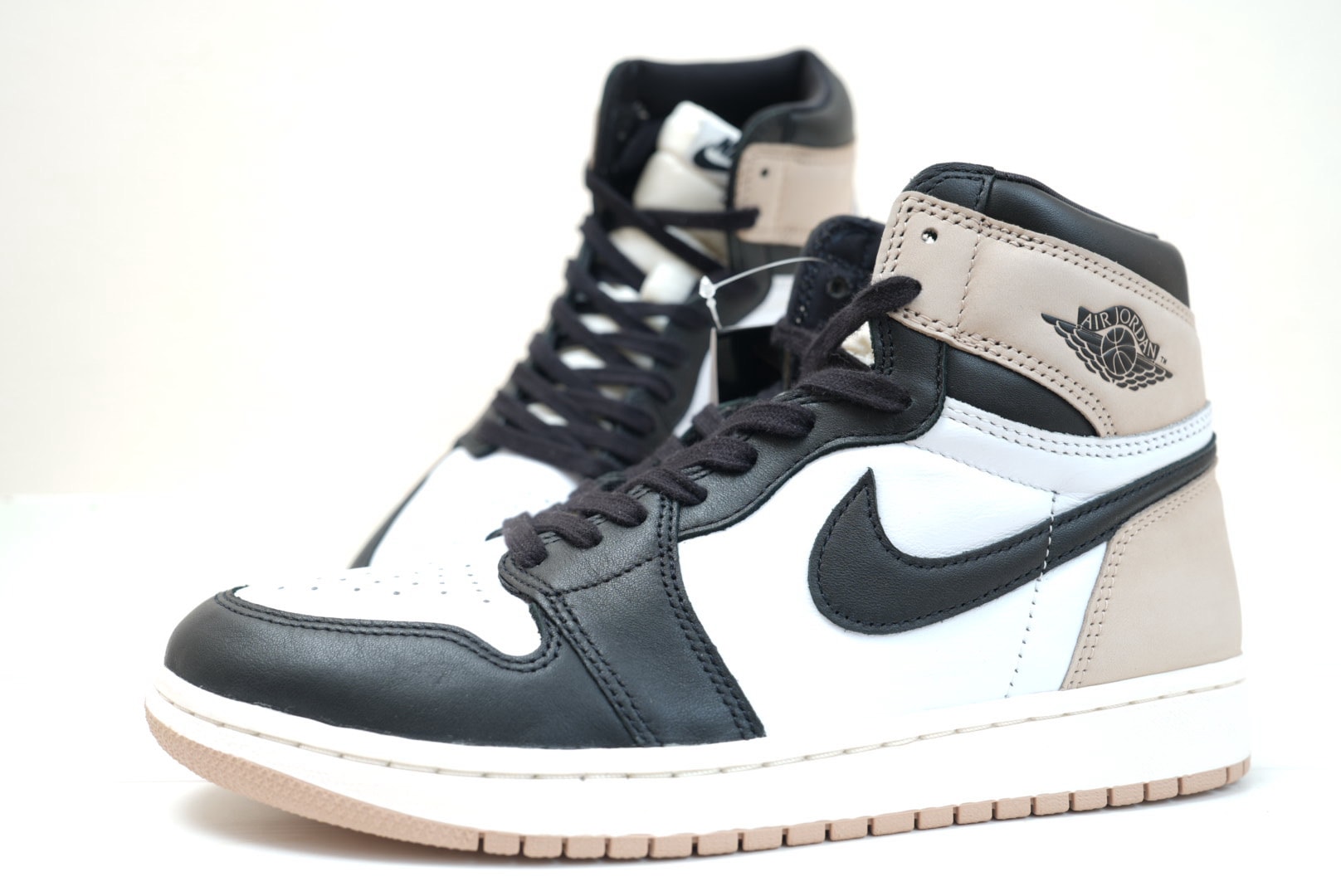 Nike Women's Air Jordan 1 Retro High OG "Latte"