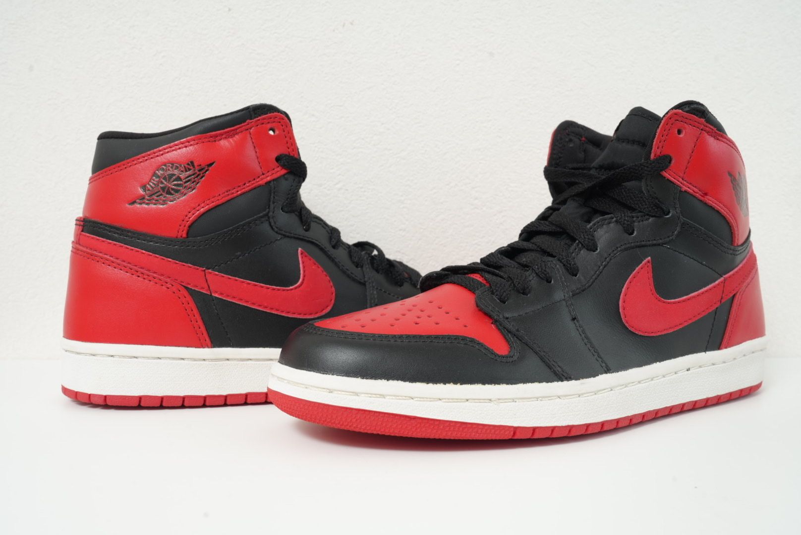Nike Air Jordan 1 Retro High "Black Varsity Red/Bred"(2001)