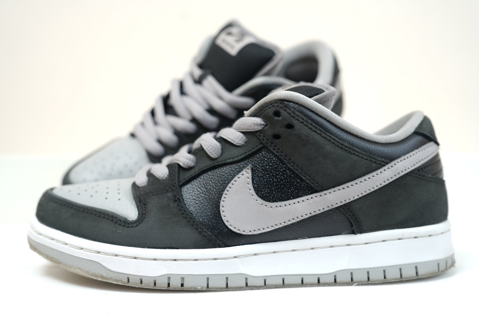 Nike SB Dunk Low "Shadow"