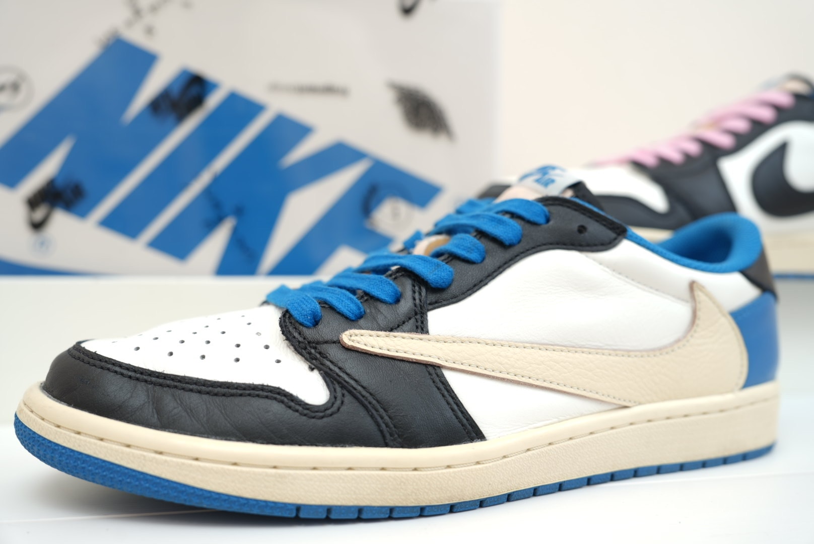 Travis Scott × fragment design × Nike Air Jordan 1 Low OG SP "Military Blue"