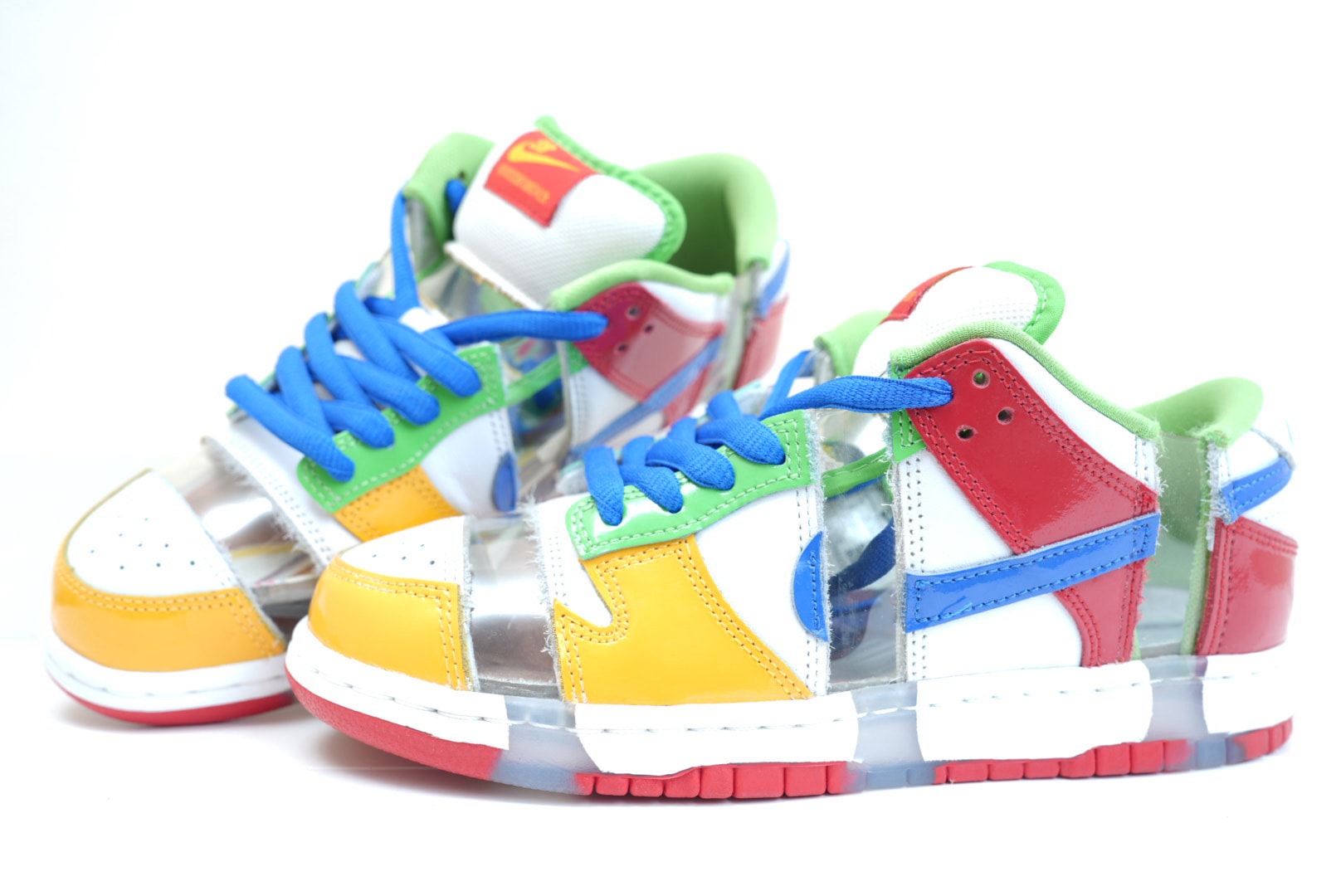 Nike SB Dunk Low "Sandy" 