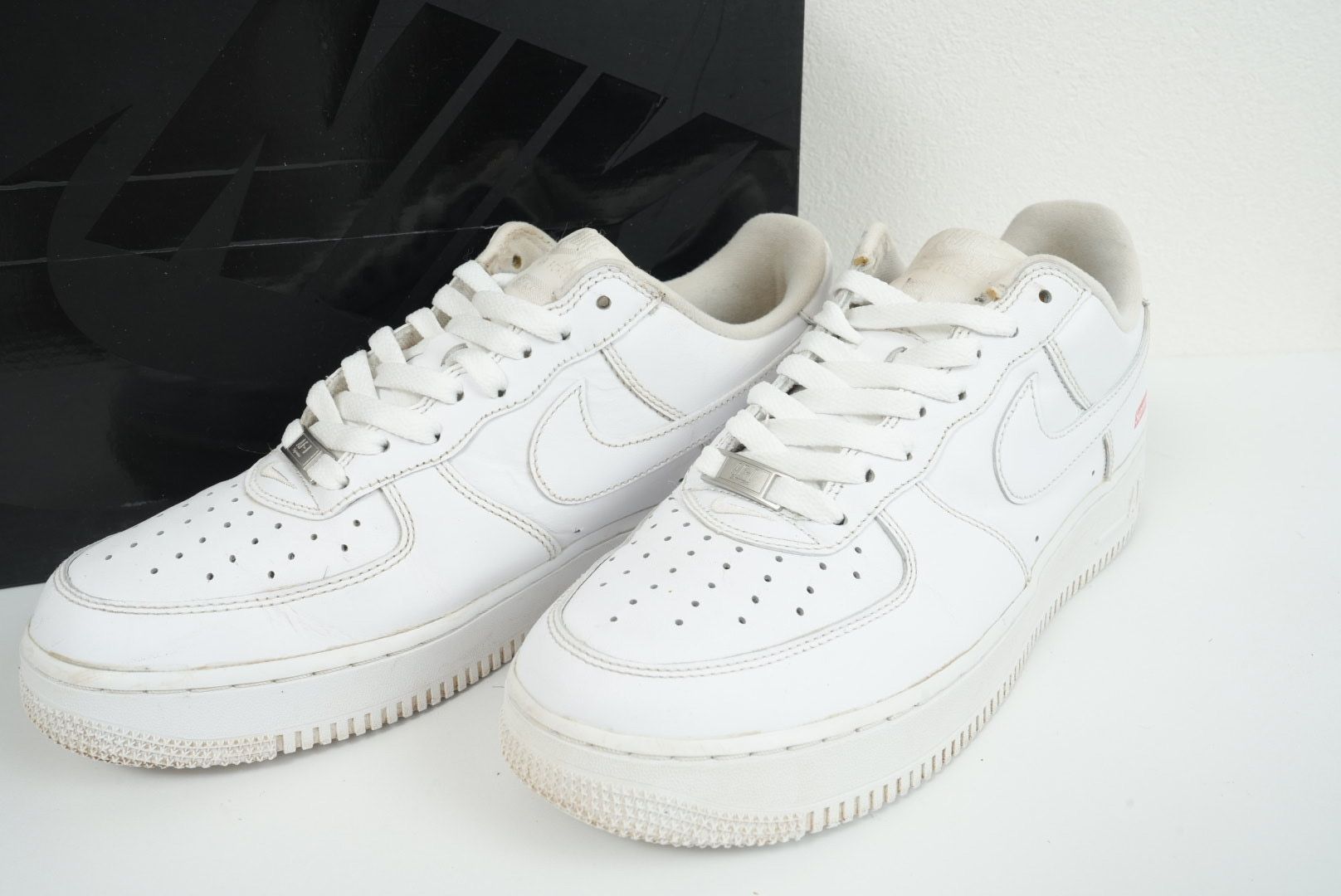 Supreme × Nike Air Force 1 Low "White"