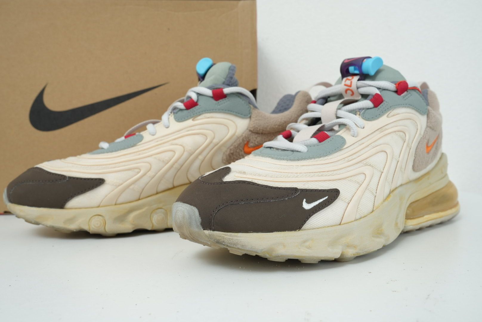 Travis Scott  × Nike Air Max 270 "Cactus Trails"