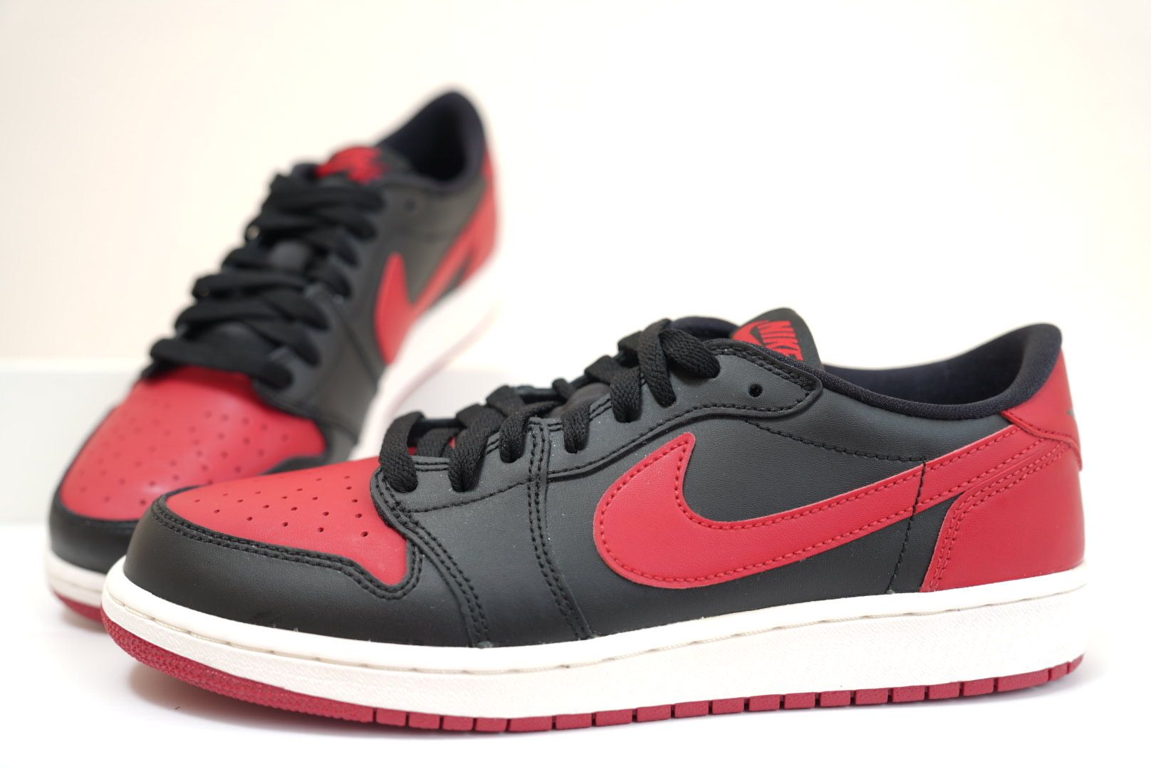 NIKE AIR JORDAN 1 RETRO LOW BRED 2015 (GS)