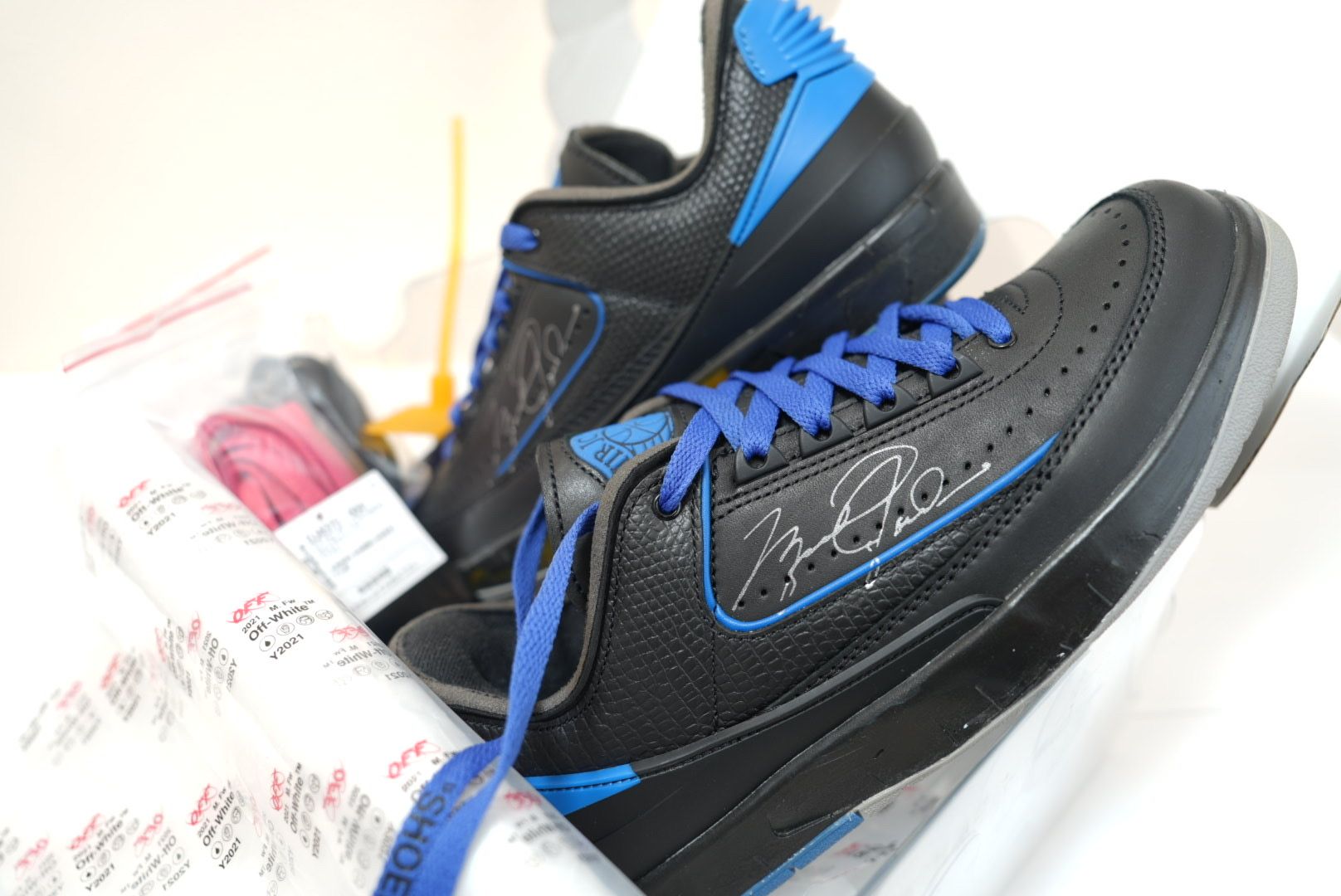 Off-White × Nike Air Jordan 2 Low "Black and Varsity Royal"
