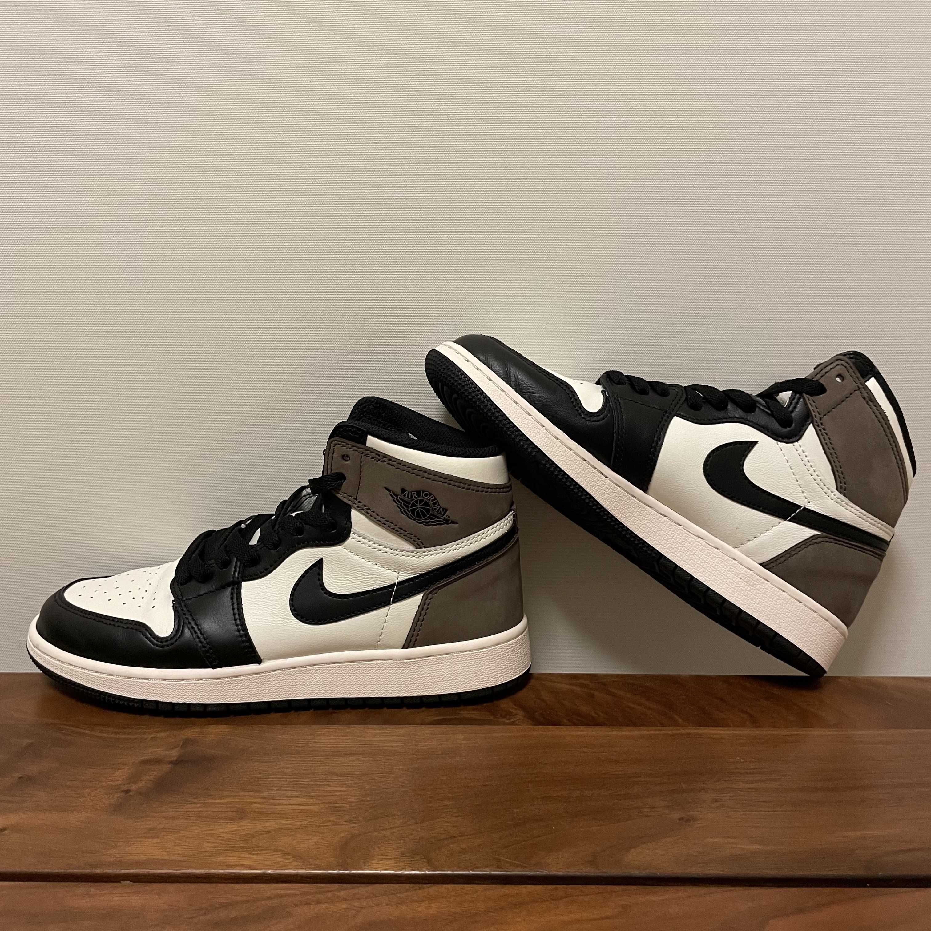 Nike GS Air Jordan 1 High OG "Sail/Dark Mocha/Black"