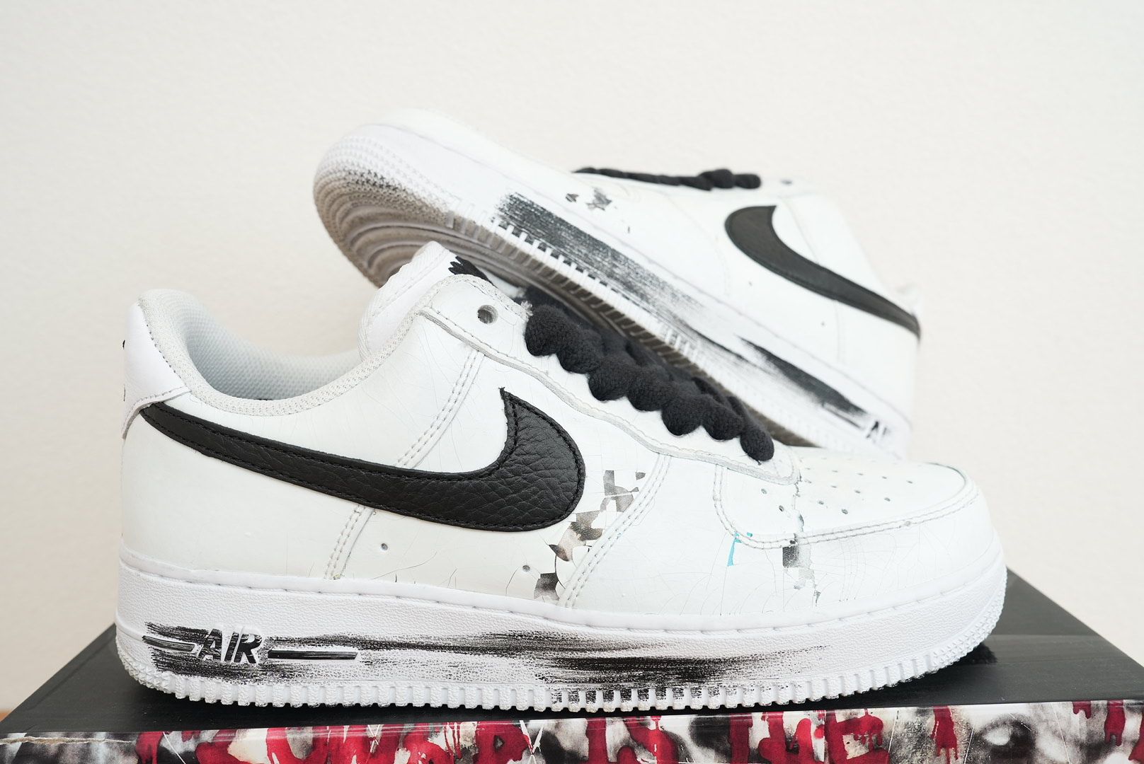 PEACEMINUSONE × Nike Air Force 1 Low "Para-noise/White/Black" / G-DRAGON